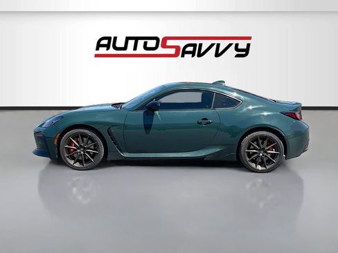 Used 2025 Toyota GR86 Hakone Edition RWD image 4