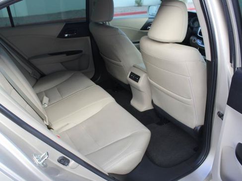 Used 2015 Honda Accord EX-L image 14
