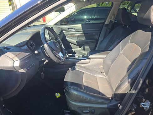 Used 2020 Nissan Altima 2.5 SR FWD image 8