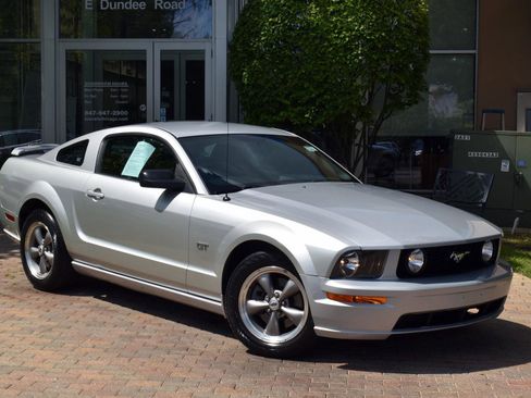 Used 2006 Ford Mustang GT Premium image 3