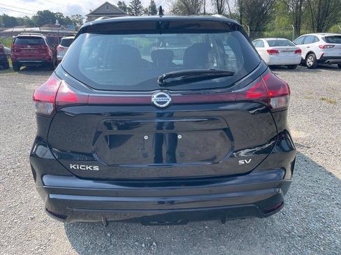 Used 2021 Nissan Kicks SV FWD image 6