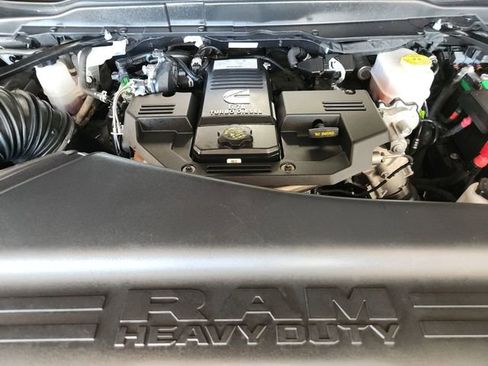 Used 2024 RAM 2500 Laramie w/ Safety Group AWD/4WD image 25