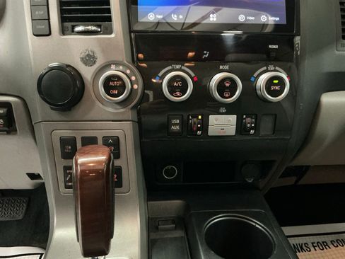 Used 2013 Toyota Sequoia Platinum w/ Preferred Accessory Pkg image 34