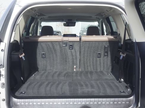 Used 2023 Lexus GX 460 Luxury image 31