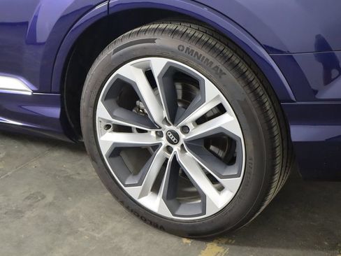 Used 2021 Audi Q7 3.0T Prestige AWD/4WD image 42