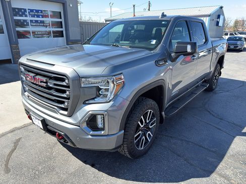 Used 2020 GMC Sierra 1500 AT4 w/ AT4 Premium Package AWD/4WD image 2