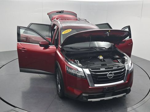 Used 2023 Nissan Pathfinder SL w/ SL Premium Package AWD/4WD image 58