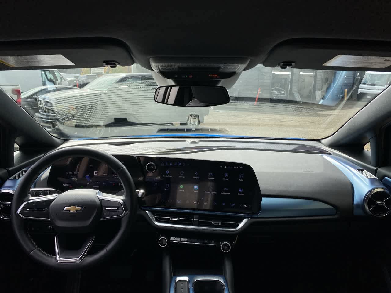Used 2024 Chevrolet Equinox EV LT AWD/4WD image 12