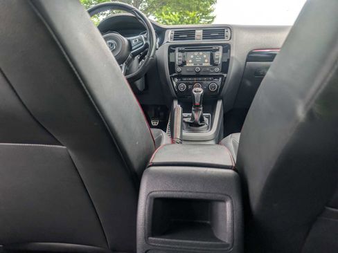 Used 2015 Volkswagen Jetta GLI SEL FWD image 20