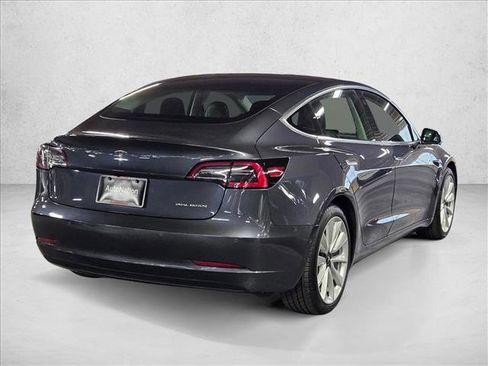 Used 2019 Tesla Model 3 Performance image 4