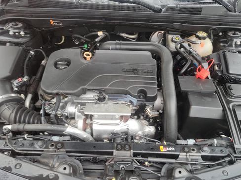 Used 2020 Chevrolet Malibu LT image 15