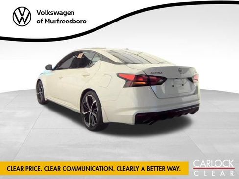 Used 2024 Nissan Altima 2.5 SR w/ SR Premium Package FWD image 6