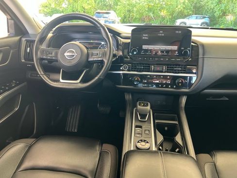 Certified 2023 Nissan Pathfinder SL w/ SL Premium Package AWD/4WD image 19