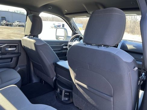 Used 2024 RAM 2500 Big Horn w/ Bed Utility Group image 16