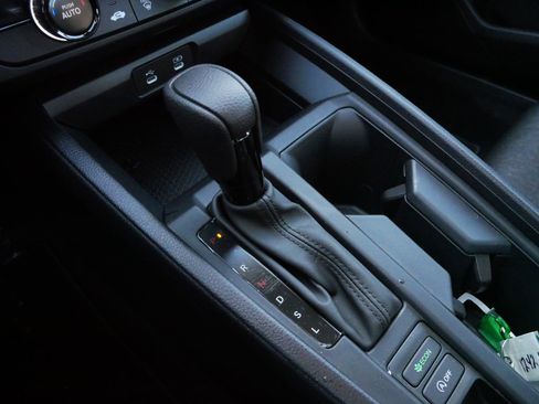 Certified 2025 Honda Accord LX image 24