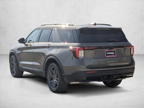 New 2026 Ford Explorer ST-Line w/ ST-Line Street Pack image 9