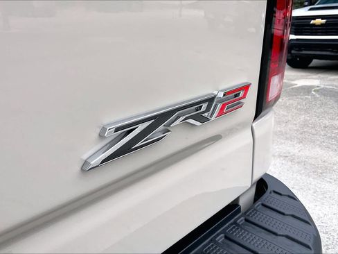 New 2026 Chevrolet Silverado 2500 ZR2 AWD/4WD image 15