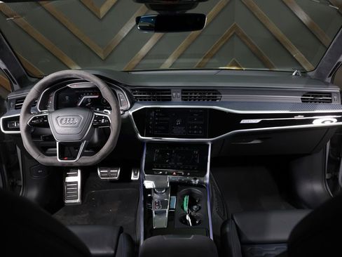 Used 2025 Audi RS 6 performance w/ Blue RS Design Package Plus image 5