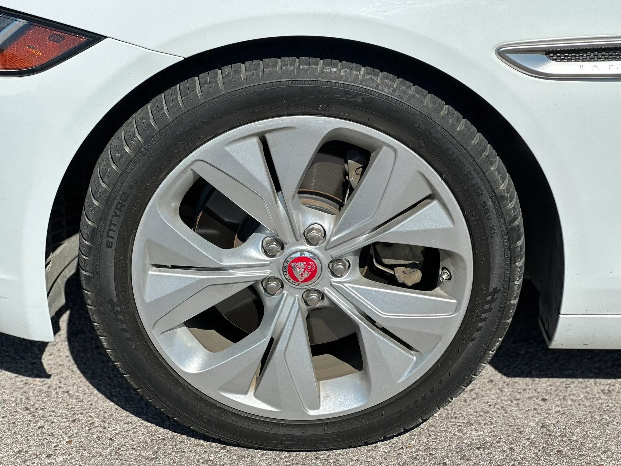Used 2020 Jaguar XE S RWD image 25