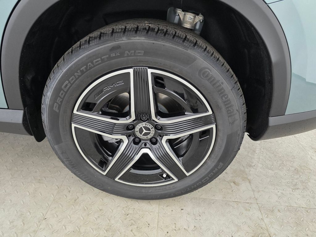New 2027 Mercedes-Benz GLC 300 image 12