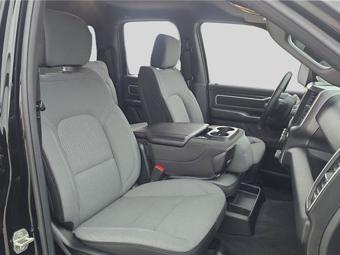 Used 2023 RAM 1500 Big Horn AWD/4WD image 14