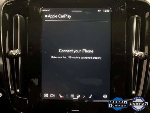 Used 2025 Volvo XC40 B5 Plus image 50