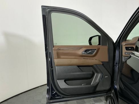 Used 2023 Chevrolet Tahoe High Country RWD image 19