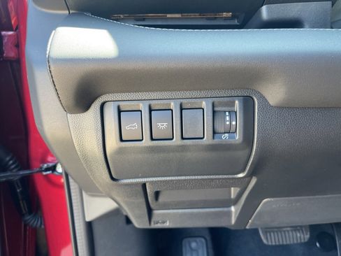 Used 2025 Subaru Ascent Touring image 32