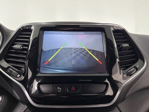Used 2019 Jeep Cherokee Limited AWD/4WD image 22