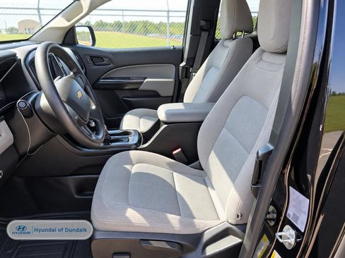 Used 2020 Chevrolet Colorado W/T RWD image 9