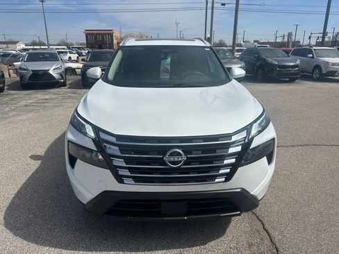 Certified 2025 Nissan Rogue SV w/ SV Premium Package image 11