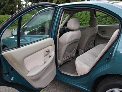 Used 2006 Hyundai Elantra GLS FWD image 14