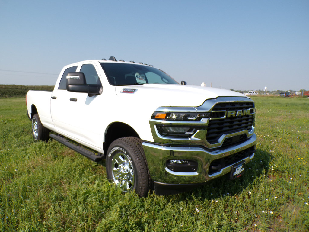 New 2026 RAM 2500 Tradesman AWD/4WD image 11