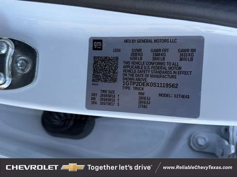 Certified 2025 GMC Canyon AT4 w/ LPO, Off Road Lift Package image 36