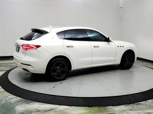 Used 2019 Maserati Levante S AWD/4WD image 5