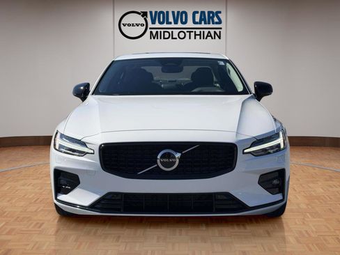 Used 2025 Volvo S60 B5 Core FWD image 24