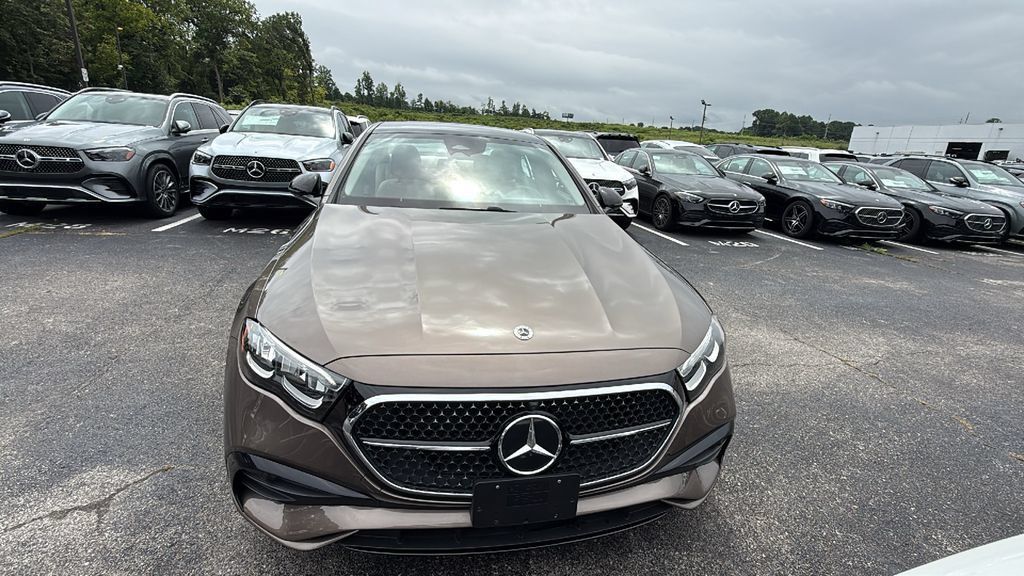 Certified 2025 Mercedes-Benz E 350 4MATIC Sedan image 8