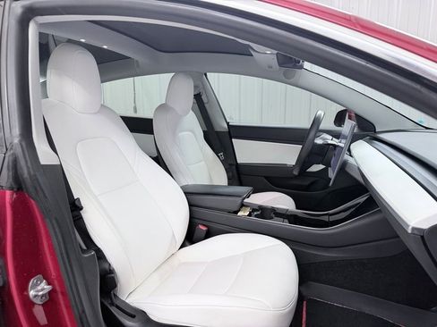 Used 2020 Tesla Model 3 Standard Range Plus RWD image 31