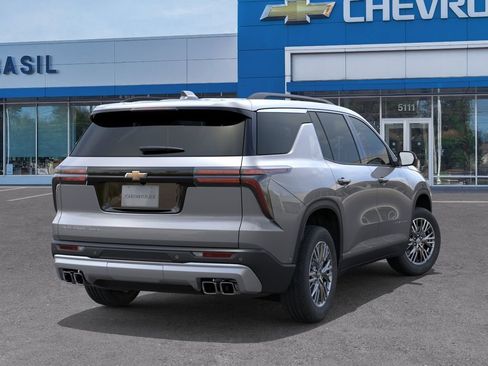 New 2027 Chevrolet Traverse LT AWD/4WD image 4