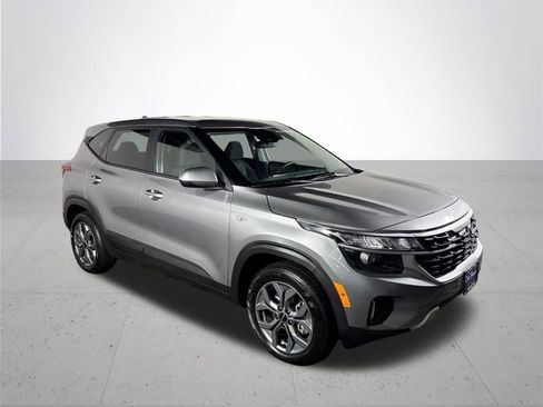 Certified 2026 Kia Seltos LX AWD/4WD image 5