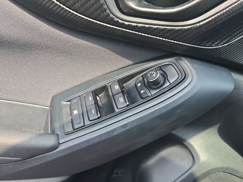 Used 2019 Subaru Crosstrek 2.0i Premium w/ Moonroof Package AWD/4WD image 27