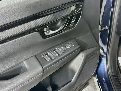 Used 2025 Honda CR-V Sport Touring image 18