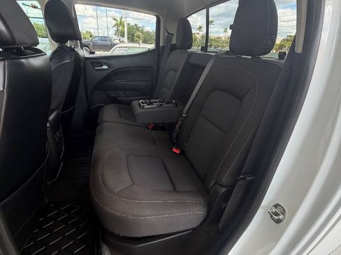 Used 2017 Chevrolet Colorado LT w/ LT Convenience Package RWD image 11