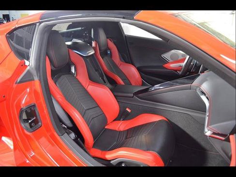 Used 2021 Chevrolet Corvette Stingray Preferred Cpe w/ Z51 Performance Package RWD image 21