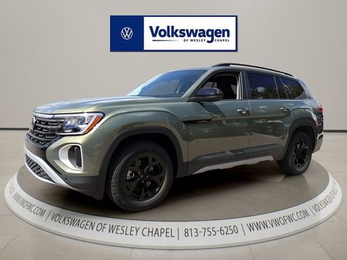 New 2026 Volkswagen Atlas Peak Edition AWD/4WD image 3