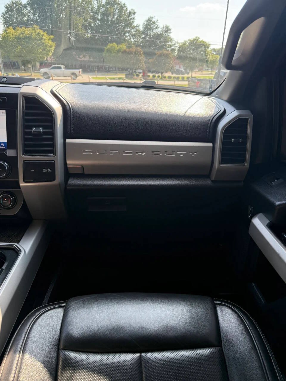 Used 2021 Ford F250 Lariat w/ Lariat Ultimate Package AWD/4WD image 31