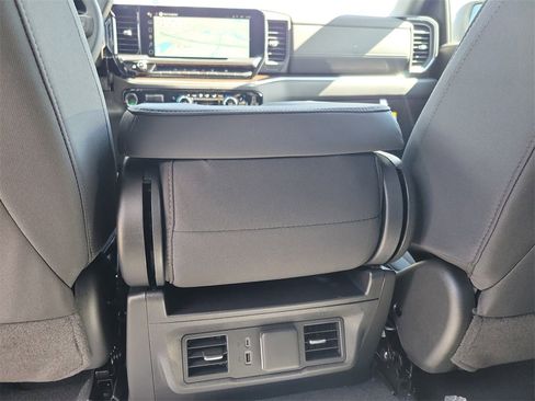 New 2026 GMC Sierra 1500 Elevation image 29