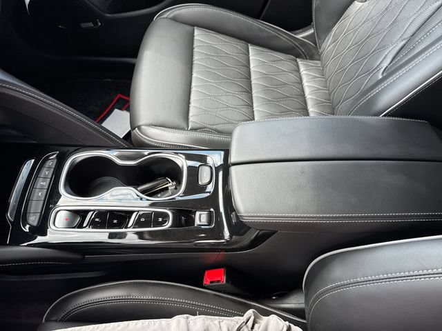 Used 2023 Buick Envision Avenir FWD image 21
