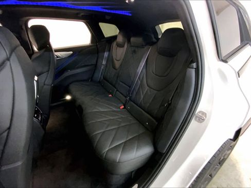 Used 2025 BMW XM image 21