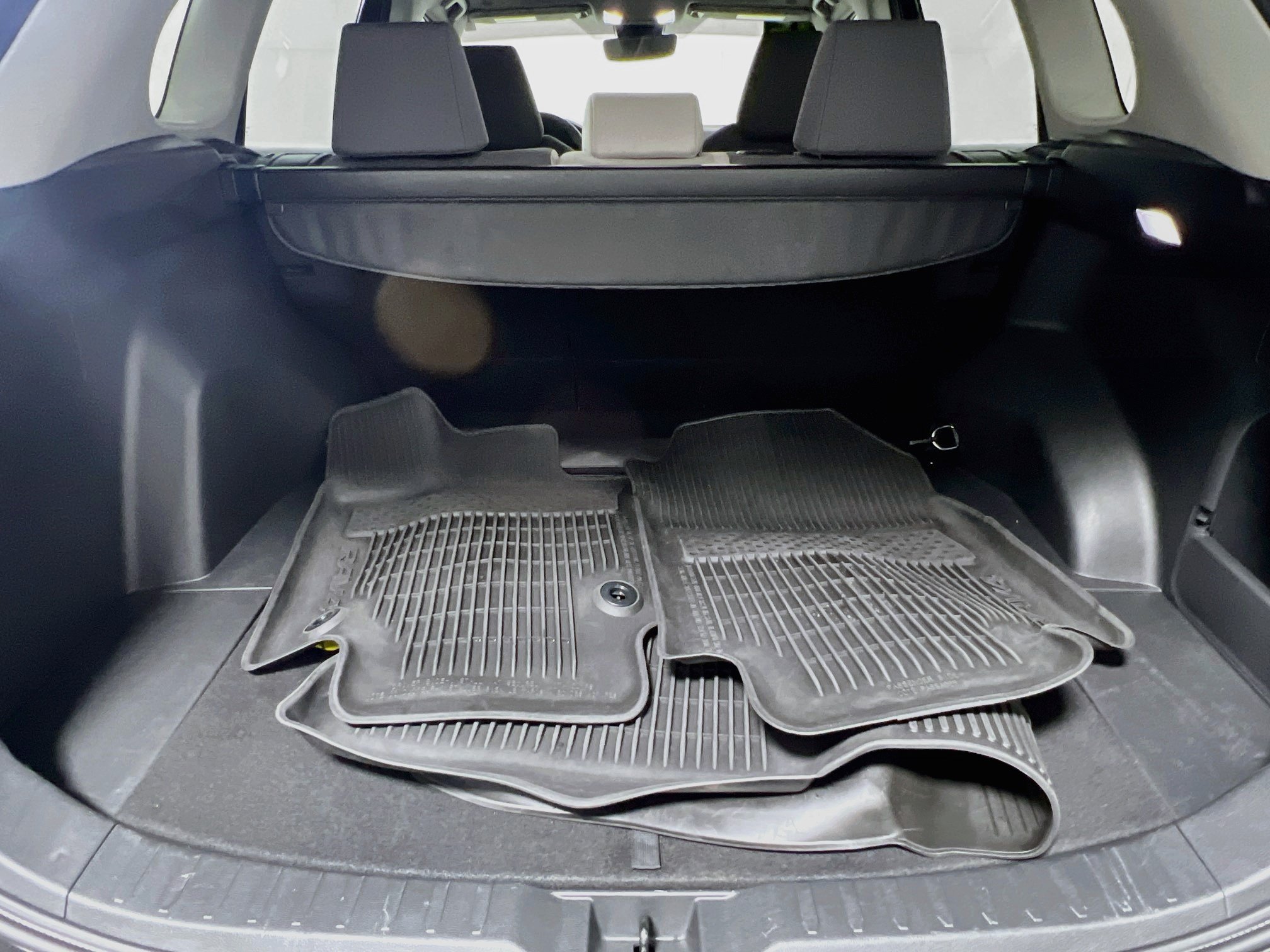 Used 2025 Toyota RAV4 XLE w/ Convenience Package FWD image 34